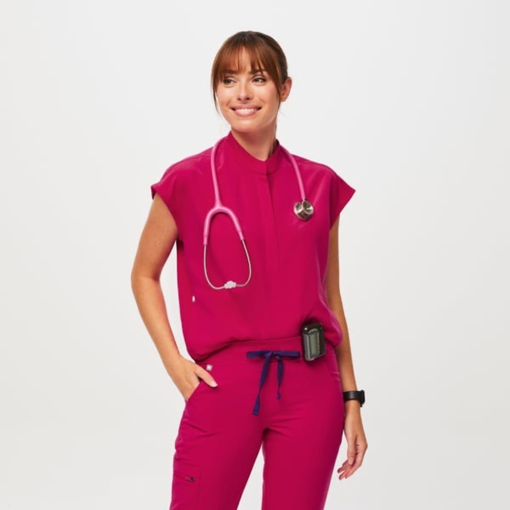 Figs Scrub Set - Ultra Rose (Size XS Top, M Bottom)